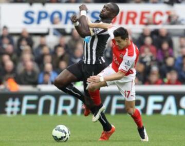 Alexis Sánchez tuvo un irregular cometido en el triunfo de Arsenal sobre Newcastle.