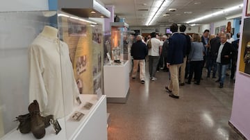 La localidad albaceteña de Almansa ha inaugurado una exposición sobre la figura del gran presidente del Real Madrid. Un recorrido por fotografías, recuerdos...