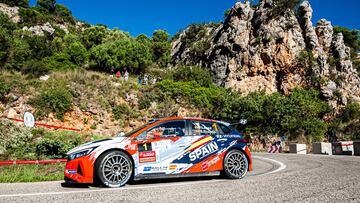 Pepe López triunfa en La Nucía y acaricia el título