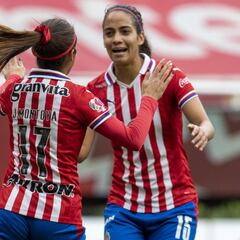 Chivas femenil mantiene paso perfecto: 2-0 sobre Santos