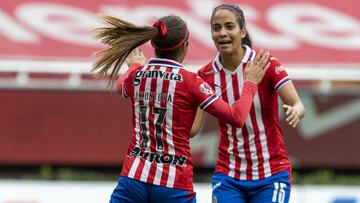 Chivas femenil mantiene paso perfecto: 2-0 sobre Santos