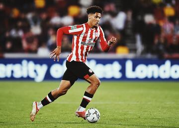 Club: FC Brentford  | Valor de mercado: 1 millón de euros. 