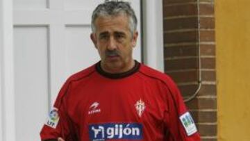 <b>SPORTING</b> Manolo Preciado cree que habrá muchas goleadas esta temporada.