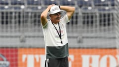 Goleada de Uruguay provocó la aparición del #FueraTuca