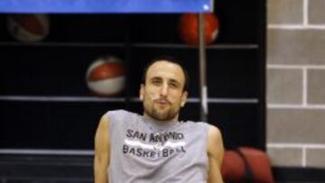 Manu Ginóbili, en un entrenamiento con los San Antonio Spurs.