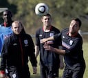 Capello continúa con el ataque Heskey-Rooney