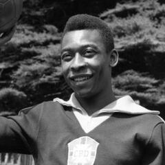 El día que Pelé fue portero y llevó a Santos a una Final