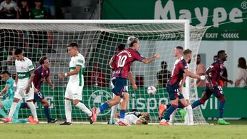 Loureiro agiganta las dudas del Elche