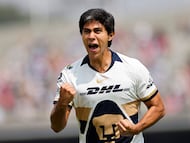 Pumas' forward #11 Jose Juan Macias celebrates scoring the opening goal during the Liga MX Apertura tournament football match between Pumas and Tijuana at the Olimpico Universitario Stadium in Mexico City on November 2, 2025. (Photo by Rodrigo Oropeza / AFP)