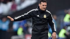 Scaloni, a la espera de Messi y Paredes