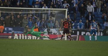 1-0. Oscar Melendo marcó el primer gol.


