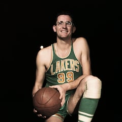 De Wilt a Jordan, Miller y Harden: los jugadores que obligaron a cambiar las reglas en la NBA