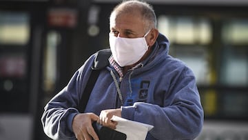 BUENOS AIRES, ARGENTINA - APRIL 14: A pedestrian wearing a face mask crosses the 9 de Julio avenue on April 14, 2020 in Buenos Aires, Argentina. Since tomorrow, it will be obligatory to wear face masks in the streets and stores in Buenos Aires City. Nationwide State-ordered isolation was extended until April 26 and some provinces ordered the use of face masks. Meanwhile, measures are being analyzed to alleviate the economic impact of the pandemic. (Photo by Marcelo Endelli/Getty Images)
