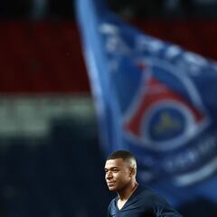 PSG accept Al Hilal bid for Real Madrid target Kylian Mbappé: how much is it and what is the current world record transfer?