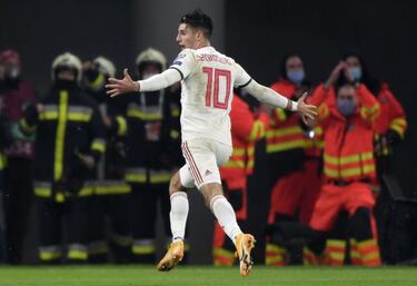 Real Madrid have Salzburg's Szoboszlai in their sights