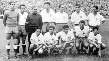 El Atl¨¦tico de Madrid ha jugado con muchos colores a lo largo de la historia, tambi¨¦n con el blanco. Esto se produjo en 1956, en la final de Copa del General¨ªsimo.