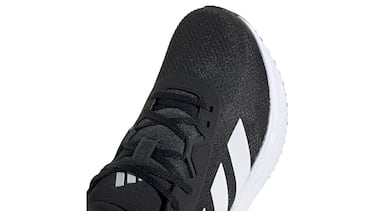 Las Adidas Galaxy 7 en color negro y para hombre que son superventas en Amazon por su precio y calidad