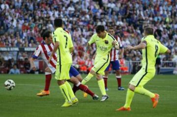 Lionel Messi marca el 0-1.