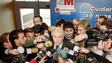 <b>GRAN EXPECTACIÓN. </b>Ramón Calderón atacó a Florentino Pérez tras un acto organizado por el club y la Comunidad de Madrid.