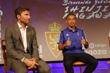 El futbolista japon¨¦s, exjugador del Dortmund, lucir¨¢ el dorsal 23 a la espalda con el Real Zaragoza.