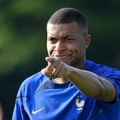 PSG considering selling Kylian Mbappé