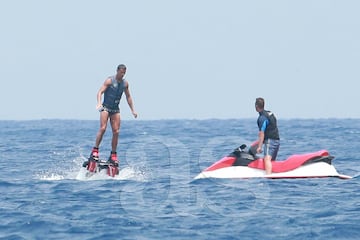 Cristiano Ronaldo and girlfriend Georgina Rodríguez on holiday