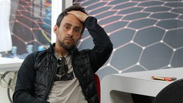 Jorge Valdivia piensa en el adiós