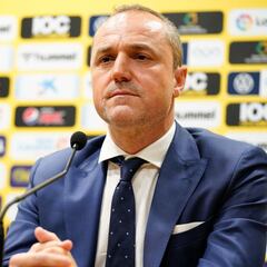 Luis Helguera, dura gestión en tiempos víricos