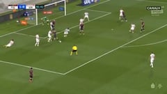 Pocas veces se vio una jugada así de alguien que llevaba 20'' en el campo: ¡locura total!