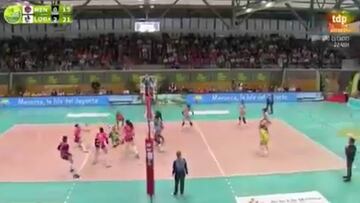 El punto de voleibol que se hizo viral: ¡duró casi un minuto!