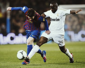 El jugador parisino llegó al Arsenal procedente del Chelsea a cambio de 2,90 millones de euros. Tras una andadura por el FC Portsmouth llegó al Madrid en la temporada 08/09. 20 millones de euros pagó el club blanco. 