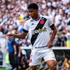 Andrey Santos, el talento por el que pugnan Barcelona y PSG