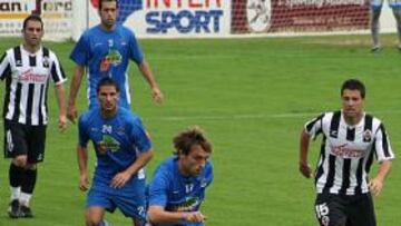 <b>RIVALIDAD. </b>Los jugadores del Castellón no se cansaron de buscar el segundo tanto que finalmente no llegó.