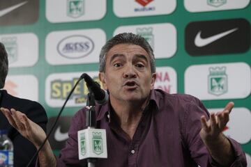 "El estilo lo dan los jugadores, no lo da el entrenador", aseguró el español.