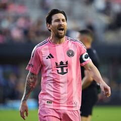 Messi sufre en eliminatorias a ida y vuelta tras perder el primer partido