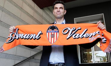 El entrenador argentino llegó tras la salida de Unai Emery en 2012. En diciembre de ese año fue destituido tras la derrota en Liga ante la Real Sociedad (2-5) a pesar de haber clasificado al equipo para los octavos de final de la Champions League. Sumó un total de 21 partidos. 