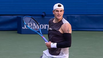 Aug 25, 2025; Flushing, NY, USA; Jack Draper of United Kingdom in action against Federico Agustin Gomez of Argentina in the first round of the men’s singles at the US Open at Louis Armstrong Stadium in Billie Jean King National Tennis Centre. Mandatory Credit: Mike Frey-Imagn Images