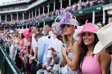 Churchill Downs puede albergar hasta 170,000 espectadores