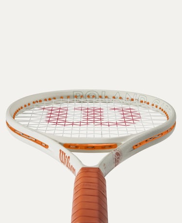 Wilson celebra un épico Roland Garros con una colección encabezada por la Clash 100 V3