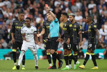 Sinisterra: “I have found my place in Leeds and in the National Team”