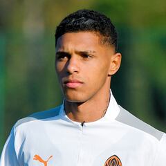 Oficial: Vinicius Tobias, al Madrid