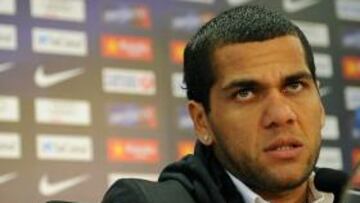 Alves habló de su renovación.