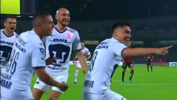 La creativa definición de Felipe Mora en goleada de Pumas