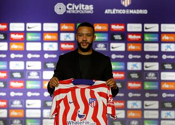 El Atlético necesitaba un refuerzo en la delantera tras las salidas de João Félix y Matheus Cunha. Y el elegido fue Memphis Depay. El delantero neerlandés apenas contaba para el Barcelona, acababa contrato en junio y el club pudo adelantar unos meses su incorporación. Memphis ha sido importante para Simeone cuando su físico se lo ha permitido. Los problemas musculares han sido su mayor enemigo. Ha marcado 11 goles en 29 partidos y sus estadísticas de tanto por minuto son muy buenas, pero le ha costado tener continuidad. Matt Doherty por su parte se sumó el último día del mercado invernal como cedido hasta final de temporada y no fue competencia para Nahuel Molina. Apenas disputó 16 minutos de rojiblanco (12 contra el Sevilla y cuatro ante el Cádiz).  