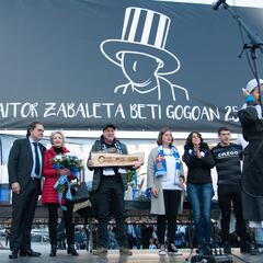 Emotivo recuerdo a Aitor Zabaleta en el Reale Arena
