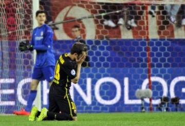 Jordi Alba del Barcelona se lamenta de una ocasión fallida.
