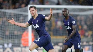 Tottenham gana sobre el final y Davinson se afianza con Mou