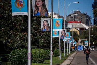 Carteles de la Princesa Leonor en las calles de la capital española durante los preparativos del acto para la jura de la Constitución de la Princesa Leonor.
