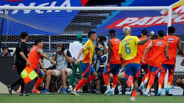 James iguala los 13 goles de Falcao en Eliminatorias