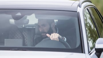 Benzema fue el primero en llegar a Valdebebas, a las 8:30 horas, para realizarse los test del Covid-19.